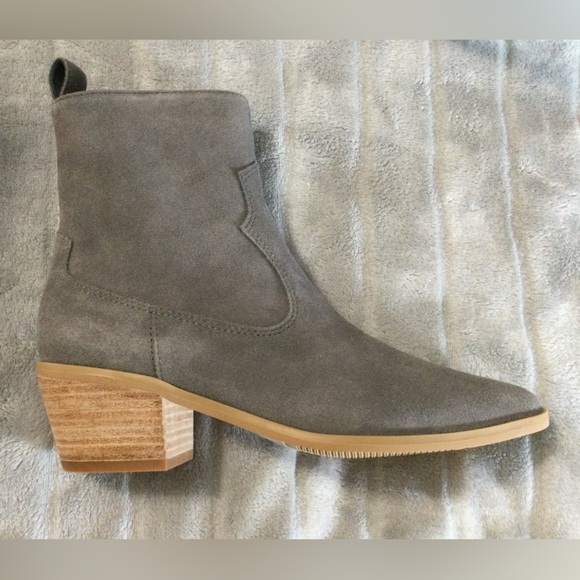 Lisa Vicky Steady Western Stone Pointed Toe Bootie - Picture 11 of 12